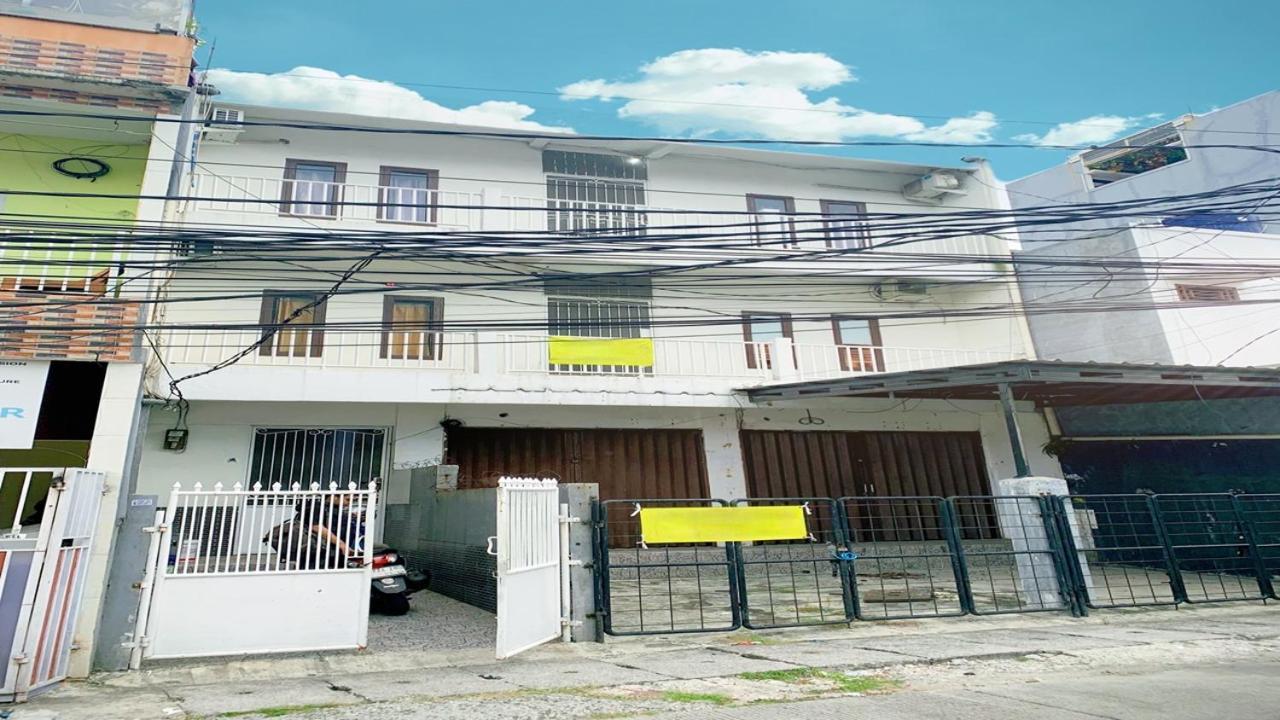 Guest House Natasya Priok By Nusalink Jakarta Bagian luar foto